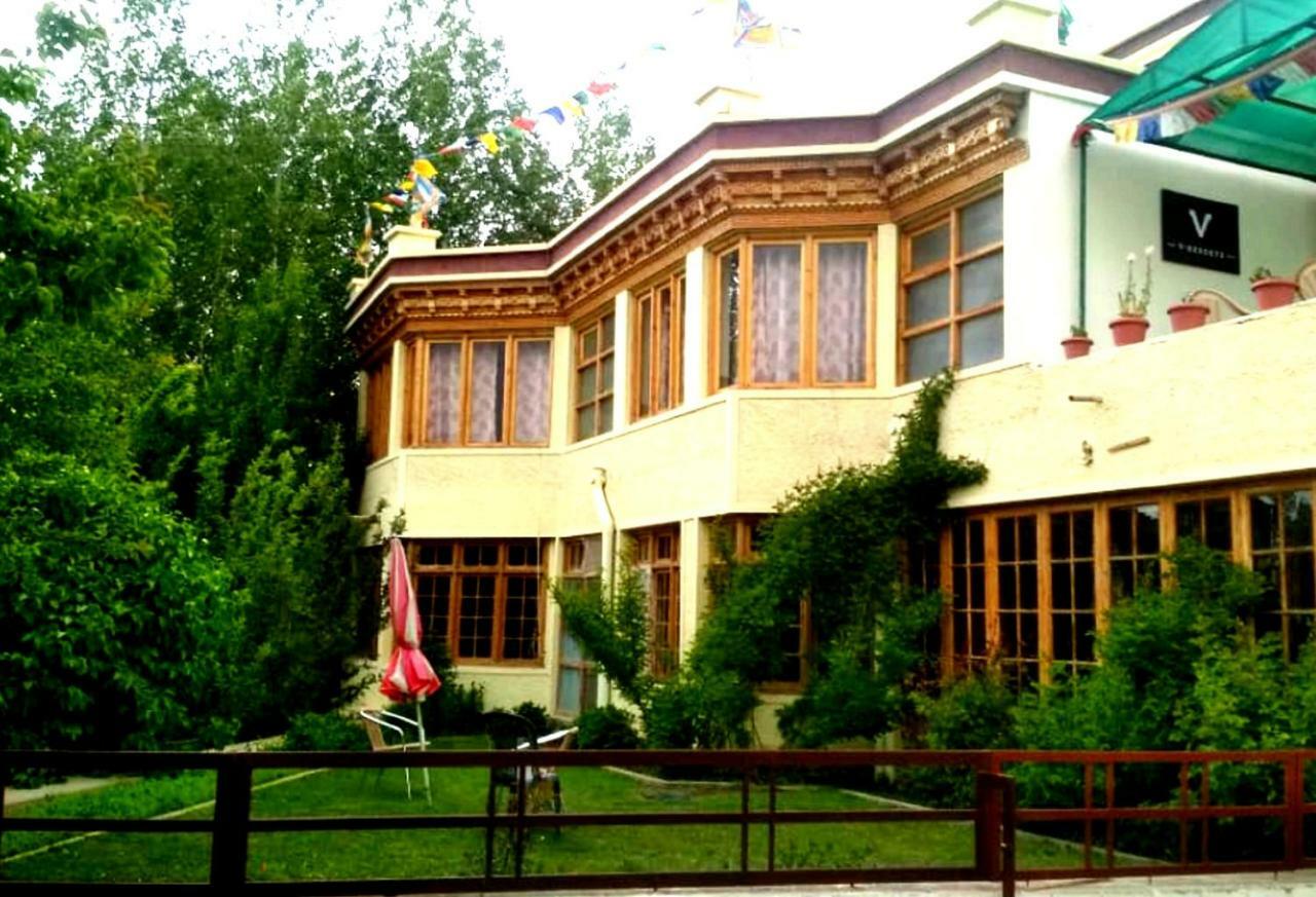 Beyond Stay - Kanika Himalayan View Лех Екстериор снимка