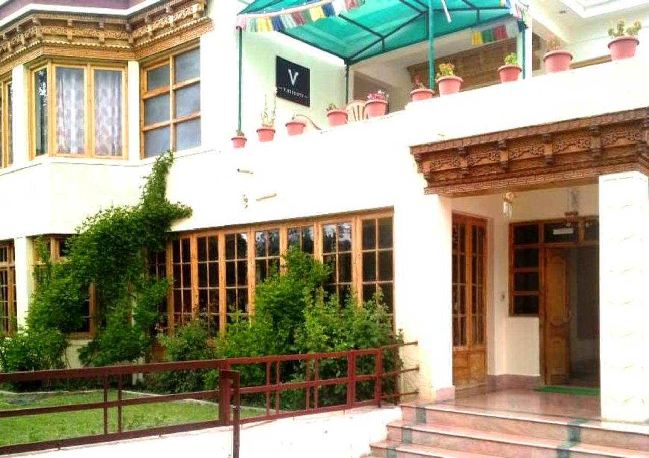 Beyond Stay - Kanika Himalayan View Лех Екстериор снимка