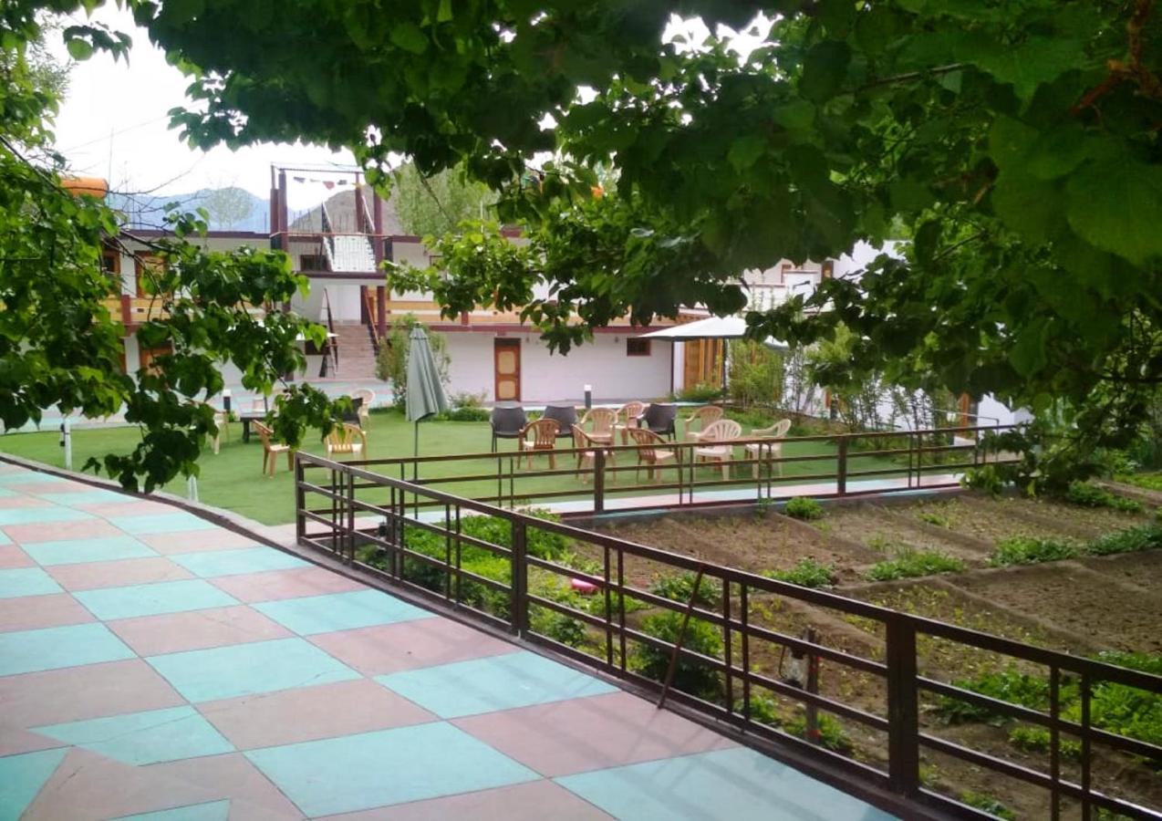 Beyond Stay - Kanika Himalayan View Лех Екстериор снимка